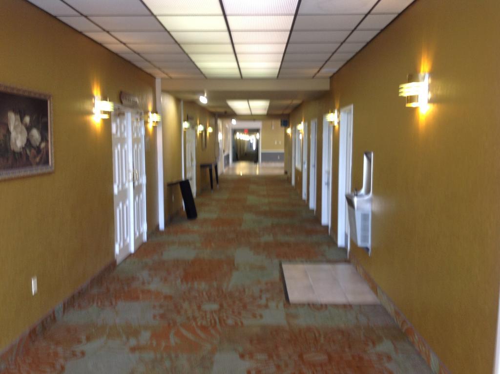 Hotel Baymont By Wyndham Salem Roanoke Area Exterior foto